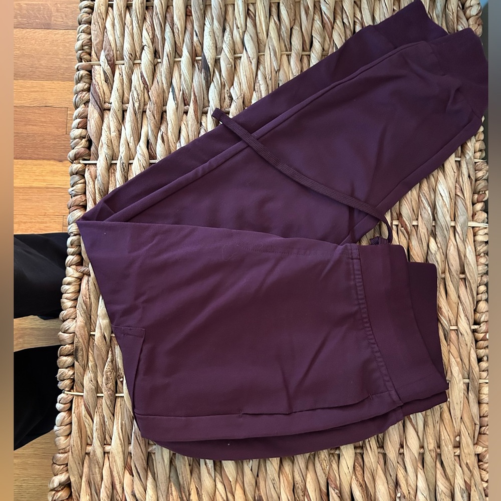 Mandala Eggplant Jogger scrub pants